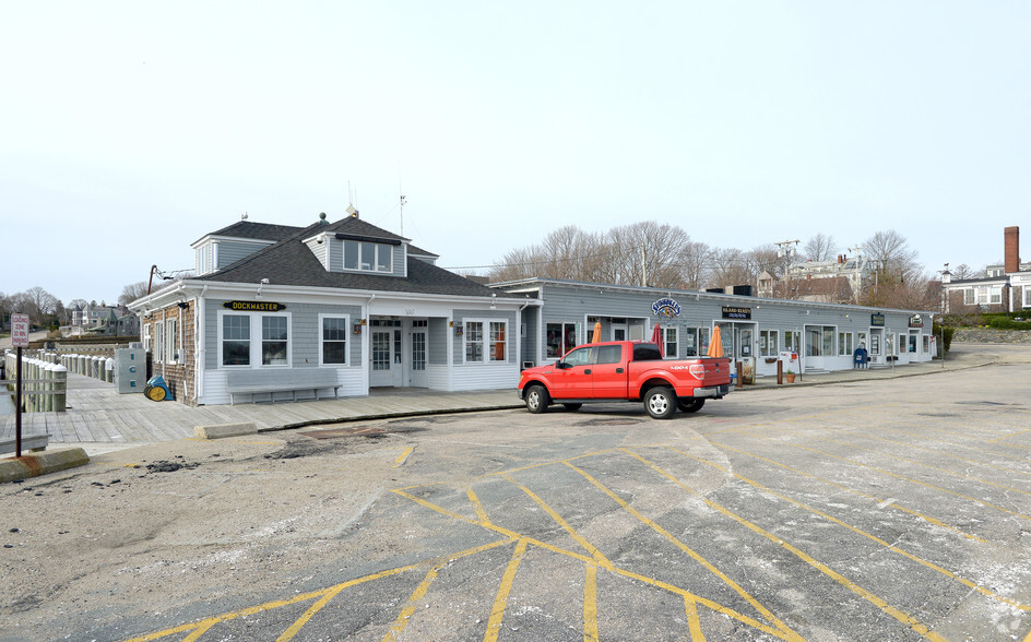 4 E Ferry Wharf, Jamestown, RI à vendre - Photo principale - Image 1 de 1