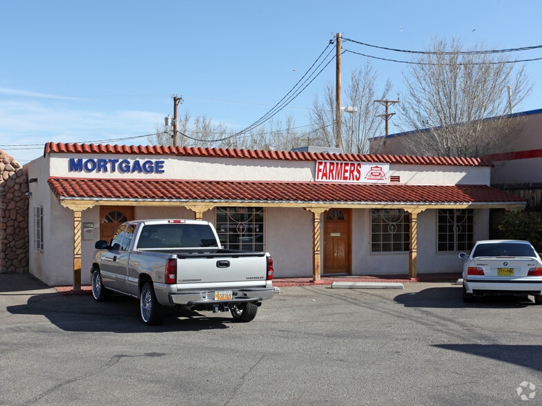 405 montano Rd NW, Albuquerque, NM à louer - Photo du bâtiment - Image 3 de 6