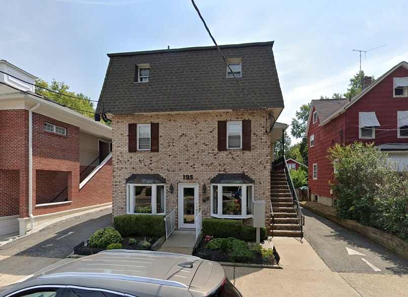 195 3rd Ave, Westwood, NJ for sale - Building Photo - Image 2 of 9