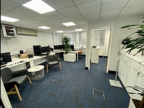 5 West Mills, Newbury à louer Photo intérieure- Image 1 de 1