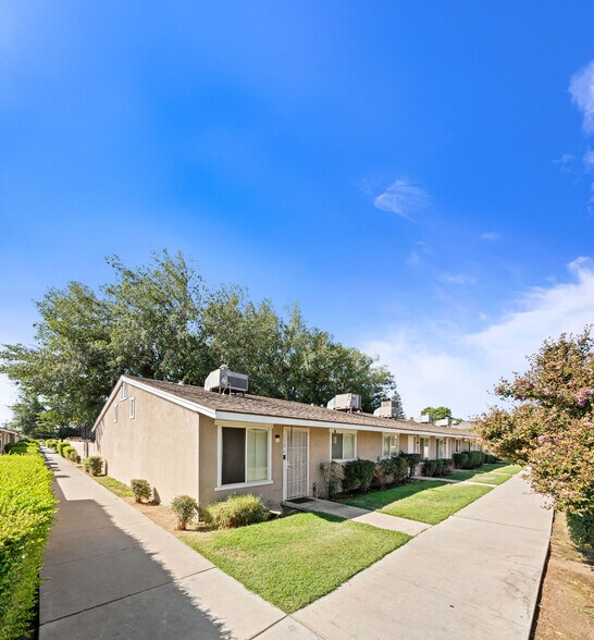 202-228 W Dakota Ave, Fresno, CA à vendre - Photo du bâtiment - Image 2 de 7