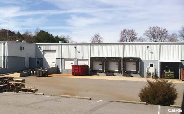 324 Industrial Park Rd, Franklin, NC for lease - Building Photo - Image 2 of 4