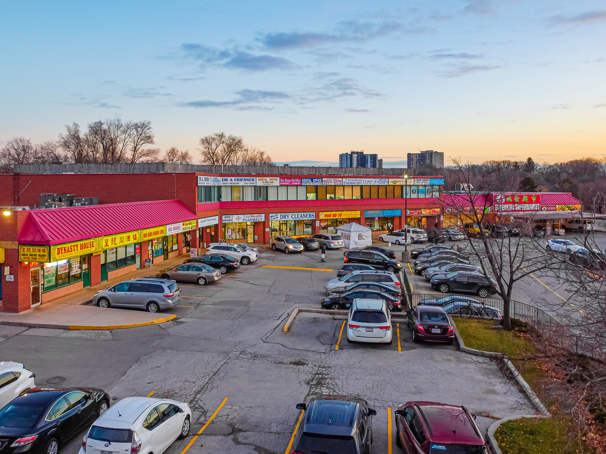 1635 Lawrence Ave W, Toronto, ON à vendre Photo principale- Image 1 de 1