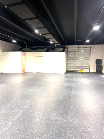 1050 NW 1st Ave, Boca Raton, FL for lease - Interior Photo - Image 2 of 6
