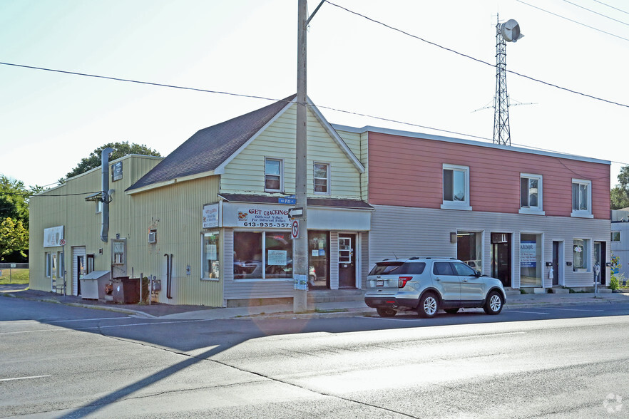 533 Pitt St, Cornwall, ON for sale - Primary Photo - Image 1 of 1