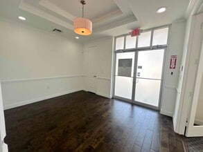 3900 S Stonebridge Dr, McKinney, TX à louer Photo intérieure- Image 2 de 11