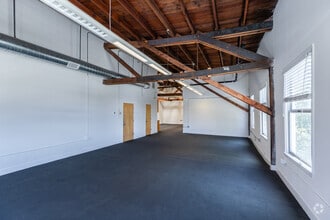 1045 17th St, San Francisco, CA for lease Interior Photo- Image 2 of 4
