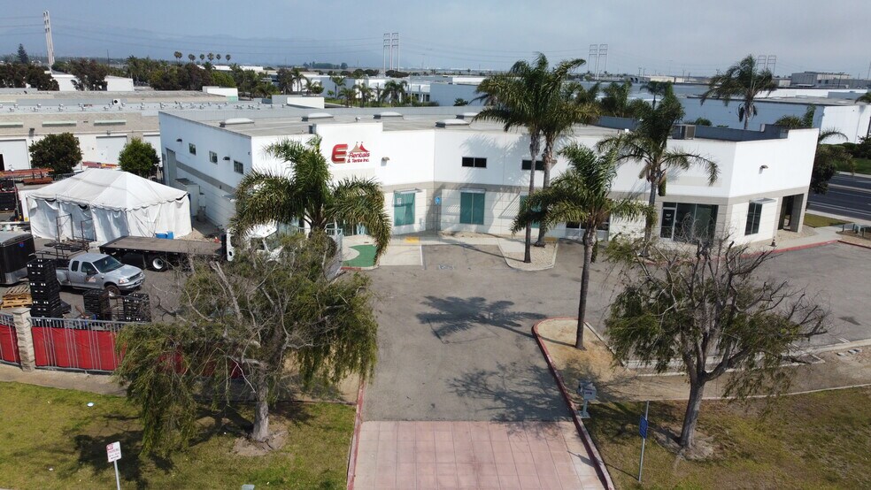 707-709 E Hueneme Rd, Oxnard, CA à vendre - Photo du bâtiment - Image 3 de 20