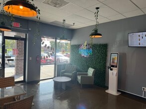 13540-13670 Weaver Lake Rd, Maple Grove, MN for lease Building Photo- Image 1 of 5