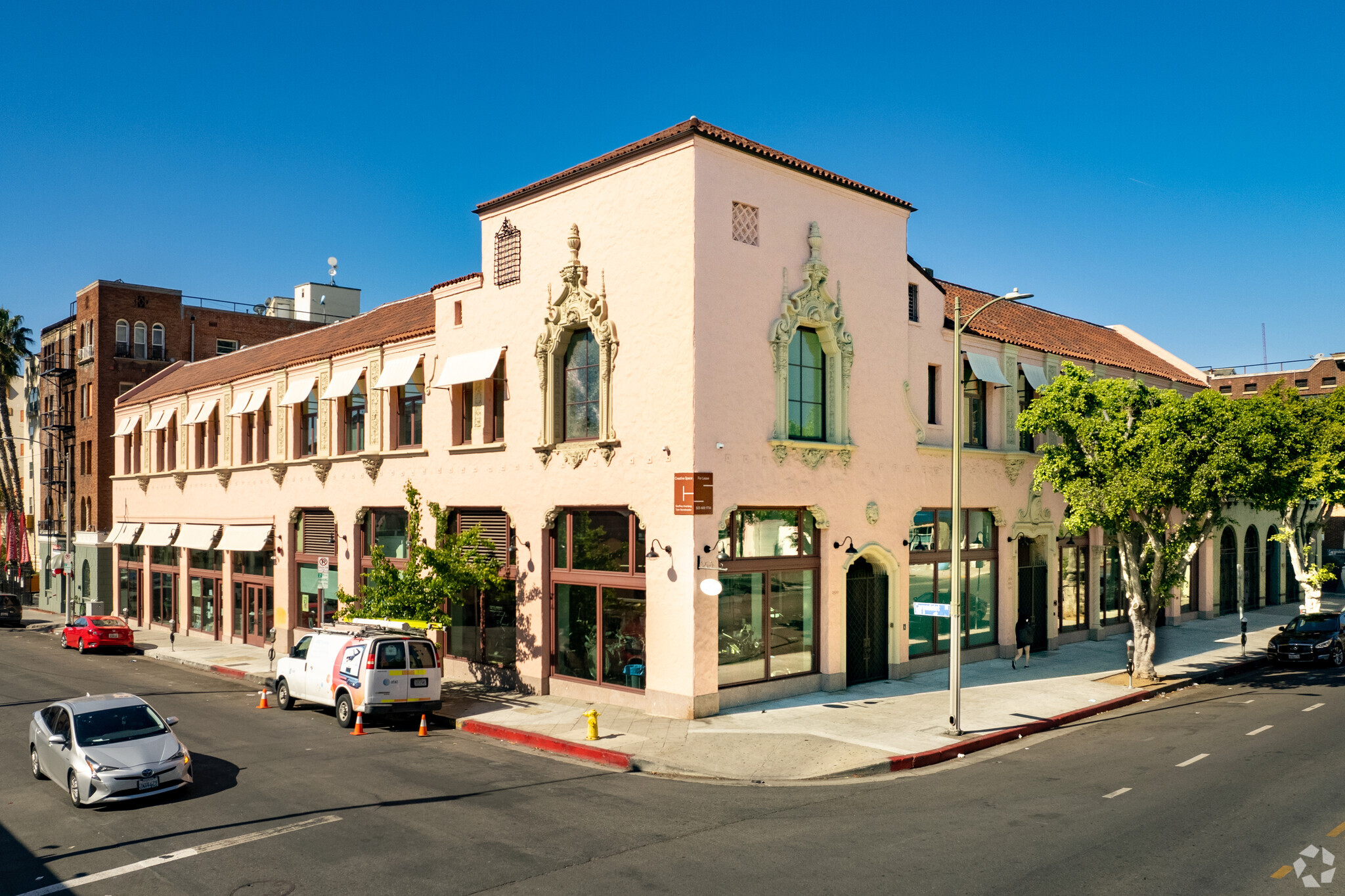 2500 W 7th St, Los Angeles, CA for lease Primary Photo- Image 1 of 7