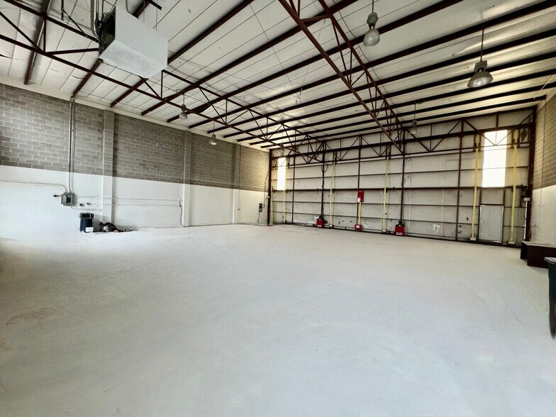 37451 Beechcraft Way, Watkins, CO à vendre - Photo intérieure - Image 3 de 4