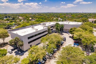 Plus de détails pour 6625 Miami Lakes Dr, Miami Lakes, FL - Bureau à vendre