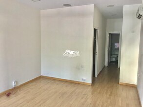 Retail in Torrelodones, Madrid for lease Interior Photo- Image 2 of 5