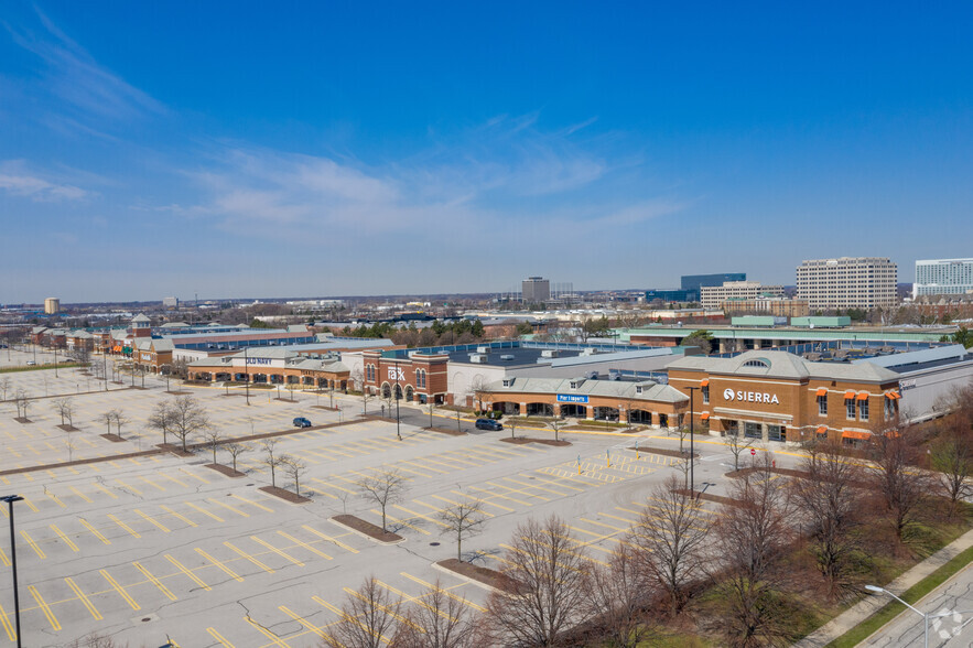 1430-1540 E Golf Rd, Schaumburg, IL for lease - Aerial - Image 2 of 38