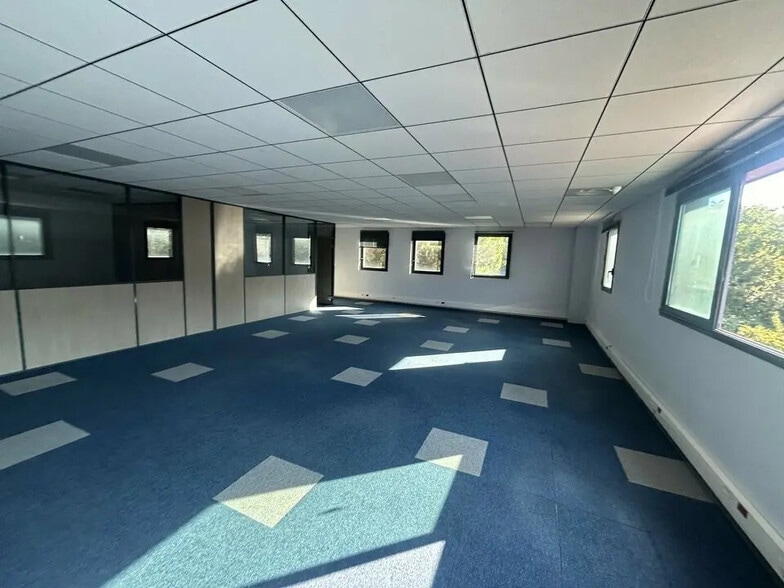 Bureau dans Sorgues à louer - Photo intérieure - Image 2 de 12