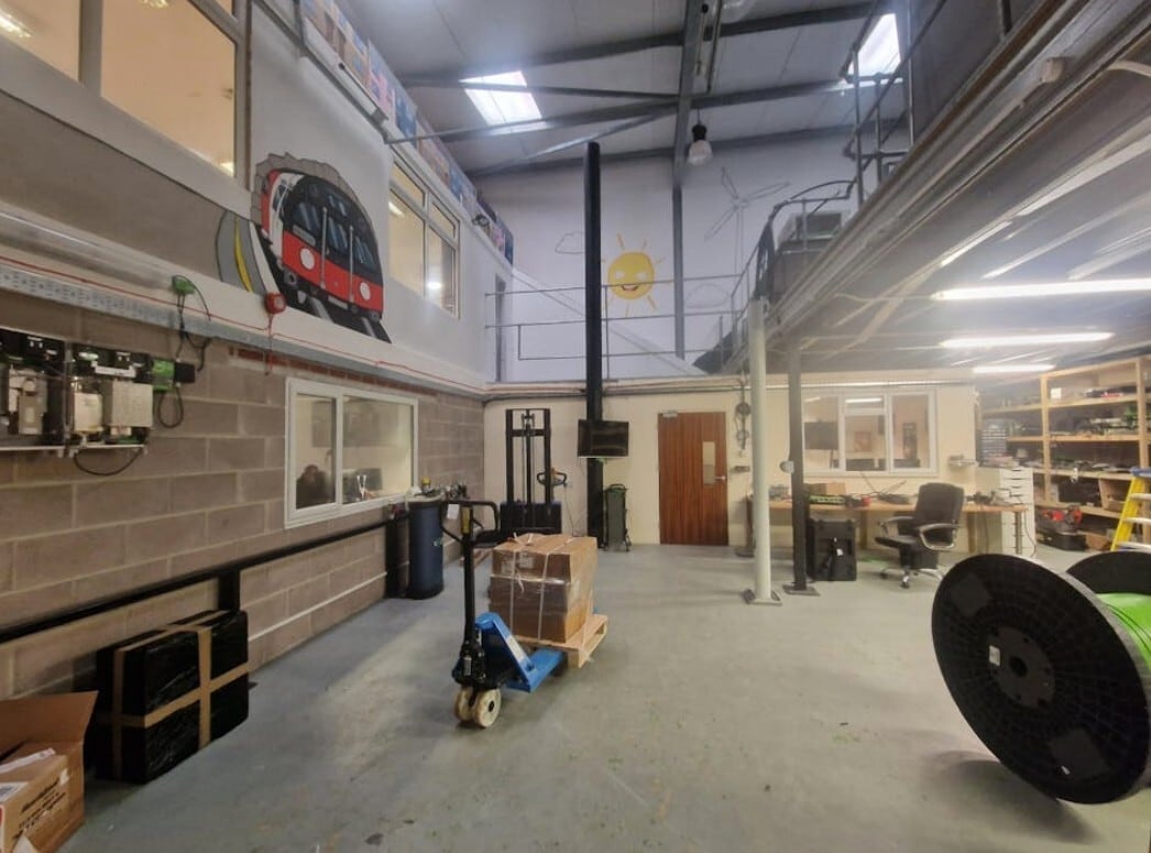 10-10 Bramley Rd, Tadley for lease Interior Photo- Image 1 of 3