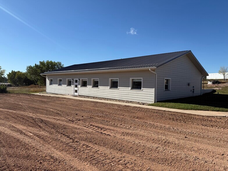 4761 Sturgis Rd, Rapid City, SD à louer - Photo du bâtiment - Image 2 de 15