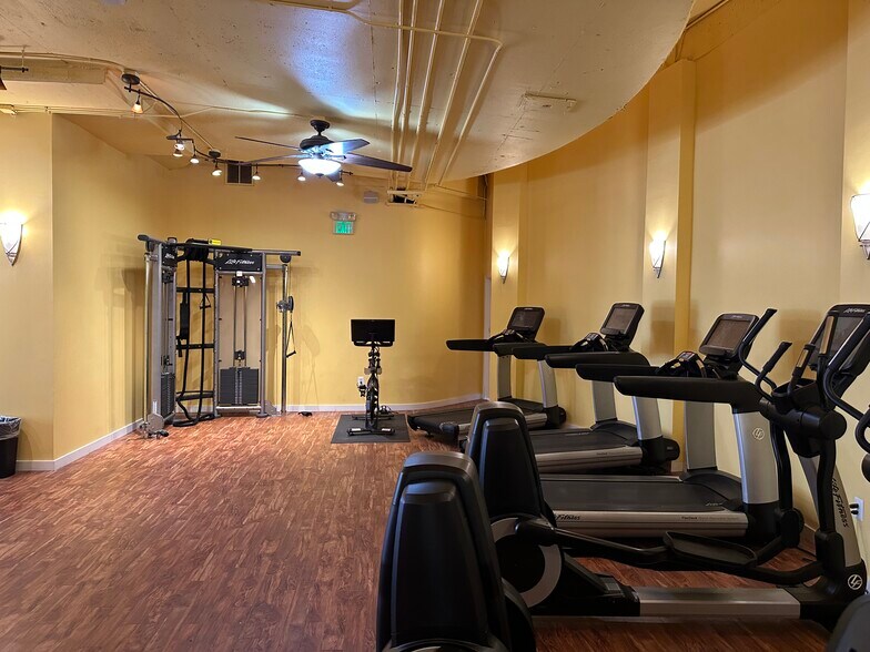 4 W University Pky, Baltimore, MD à louer - Photo intérieure - Image 3 de 15