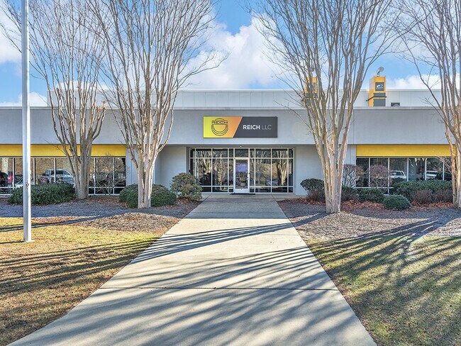 Plus de détails pour 140 Vista Blvd, Arden, NC - Industriel à louer