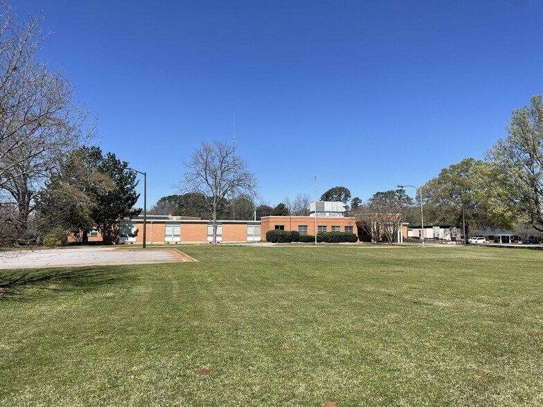 1077 S Main St, Madison, GA à vendre - Photo du bâtiment - Image 2 de 11