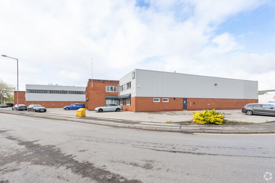 Midacre, Willenhall for lease - Primary Photo - Image 1 of 3