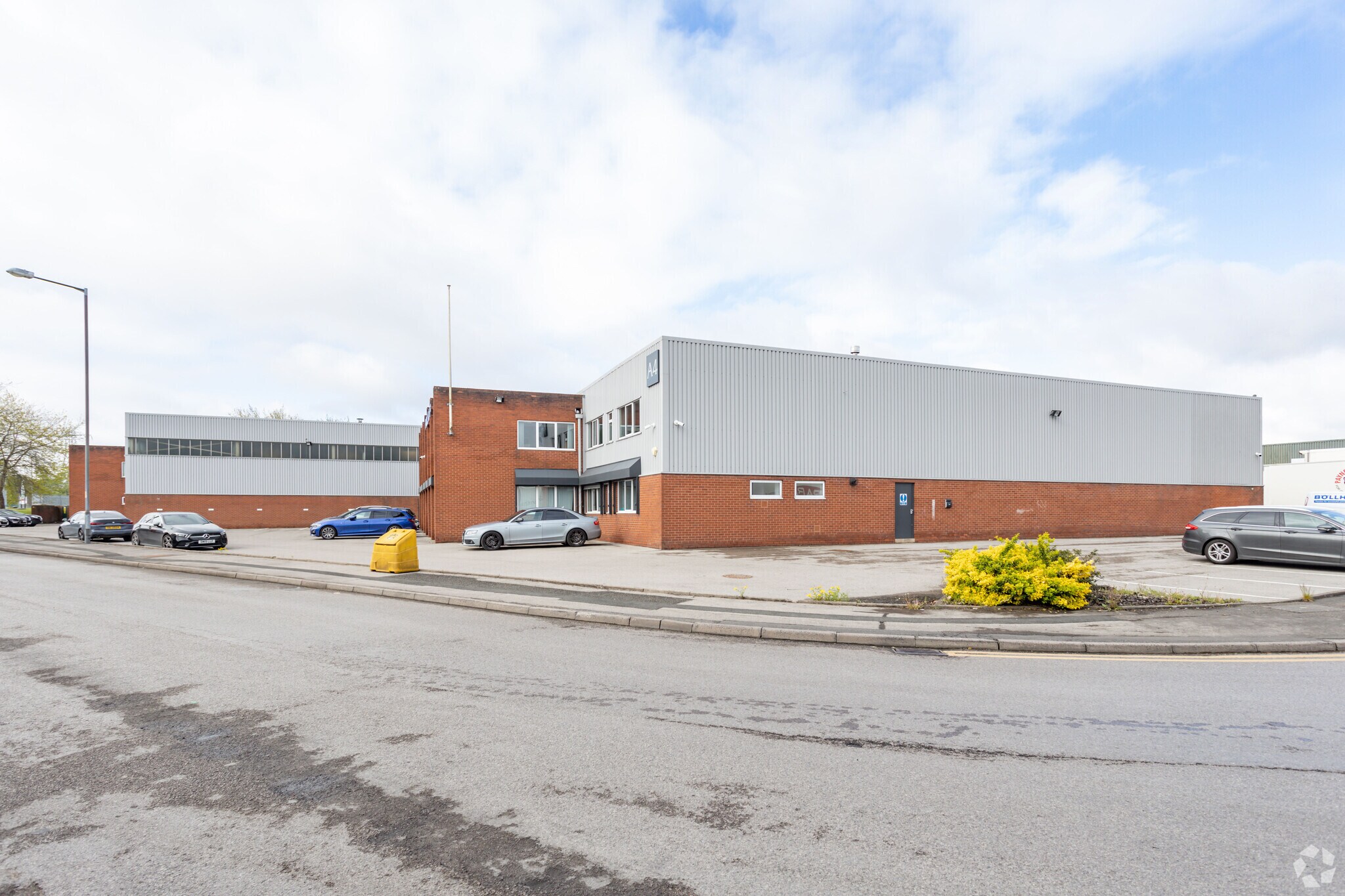 Midacre, Willenhall à louer Photo principale- Image 1 de 4