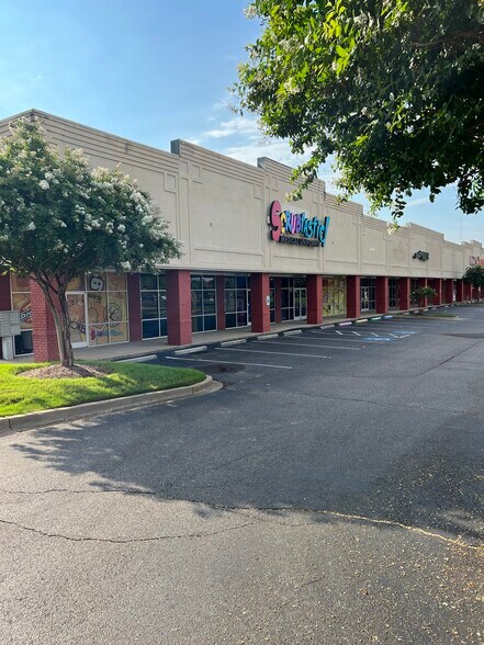 2686 Kirby Whitten Rd, Memphis, TN à louer - Photo du bâtiment - Image 2 de 4