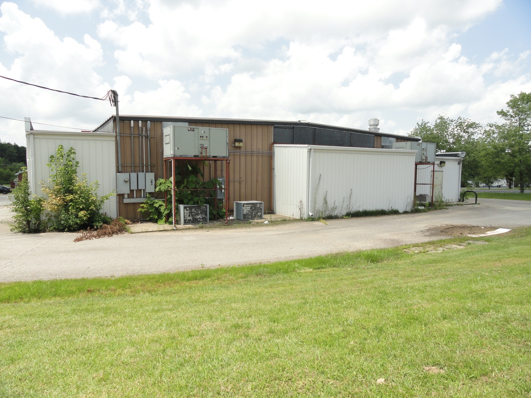 10976 S Preston Hwy, Lebanon Junction, KY for sale Building Photo- Image 1 of 1