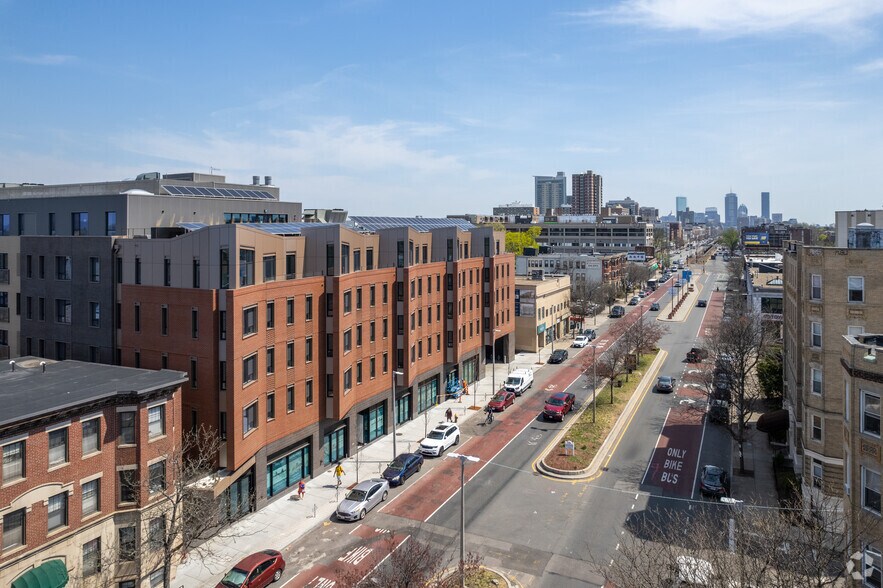 45-55 Brighton Ave, Allston, MA à louer - Photo du bâtiment - Image 2 de 48