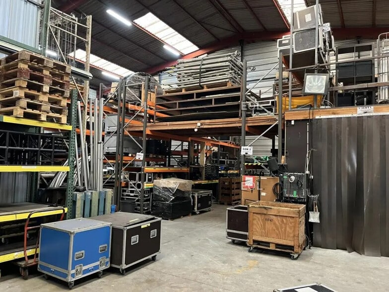 Flex dans SAINT-OUEN-L'AUMONE à louer - Photo intérieure - Image 2 de 9