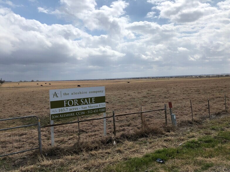 TX 21, San Marcos, TX à vendre - Photo du bâtiment - Image 2 de 4