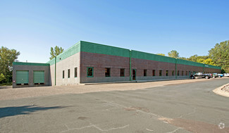 Plus de détails pour 1360 E County Road E E, Vadnais Heights, MN - Industriel/Logistique à louer