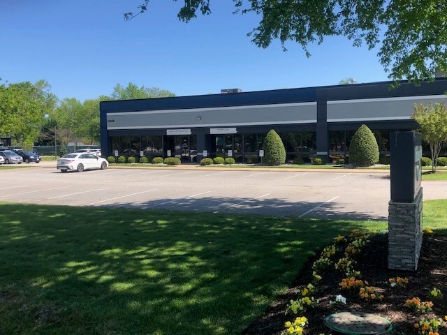 More details for 11828-11830 Fishing Point Dr, Newport News, VA - Office for Lease