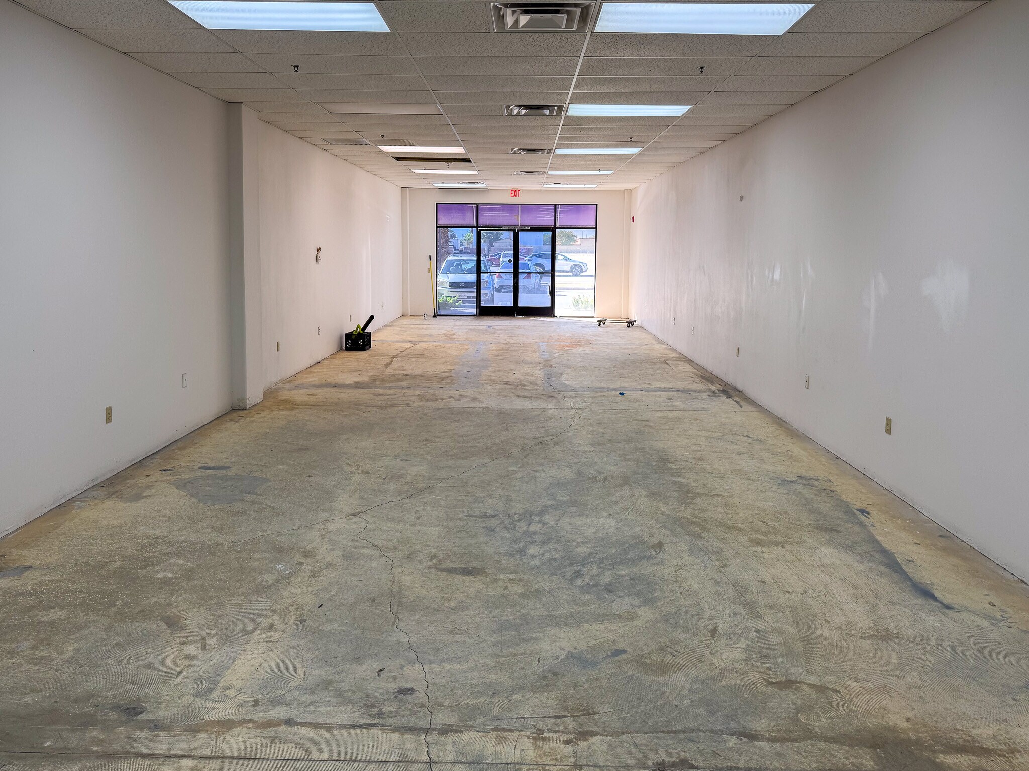 43430 Monroe St, Indio, CA for lease Interior Photo- Image 1 of 2