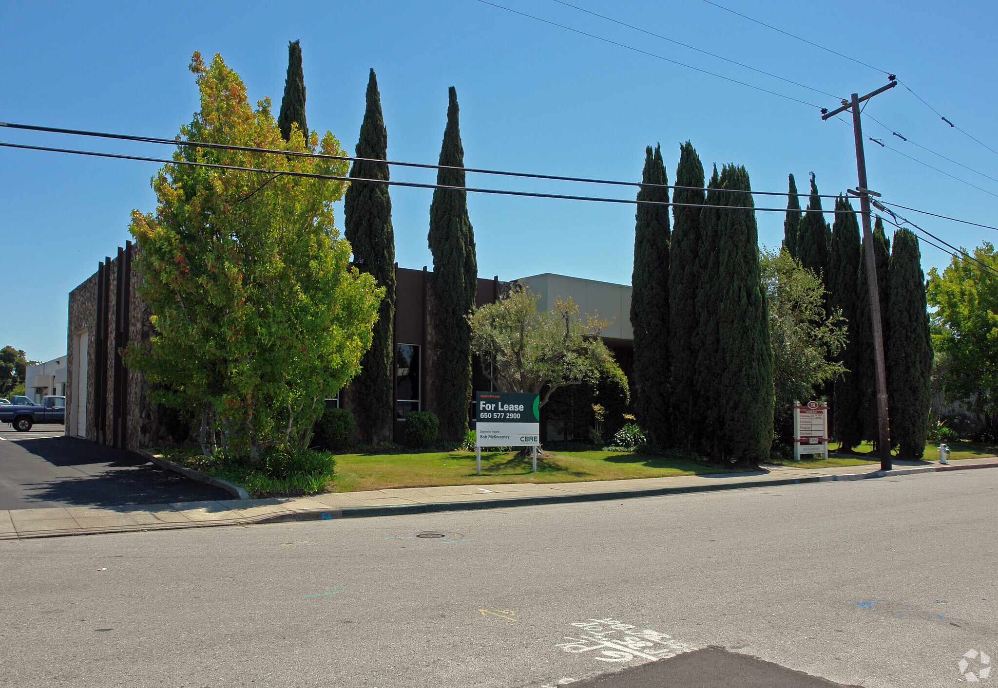 551 Taylor Way, San Carlos, CA à louer Photo du bâtiment- Image 1 de 3