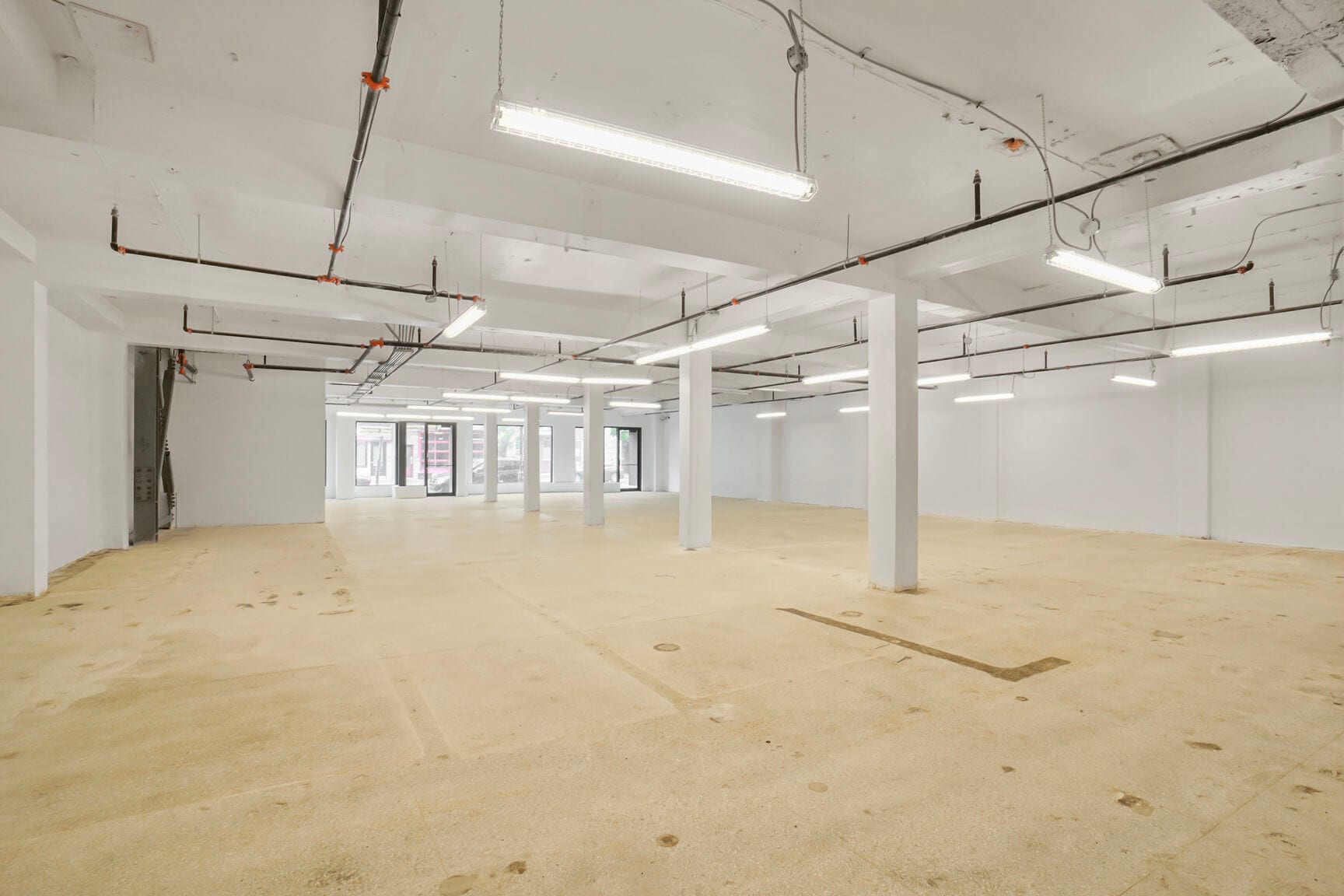 7478 Rue Saint-Hubert, Montréal, QC for lease Building Photo- Image 1 of 12