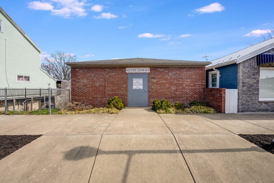438 Walnut St, Lawrenceburg, IN à vendre - Photo du bâtiment - Image 3 de 20
