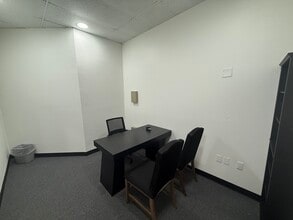 2008 W Dorothea Ave, Visalia, CA for sale Interior Photo- Image 2 of 37