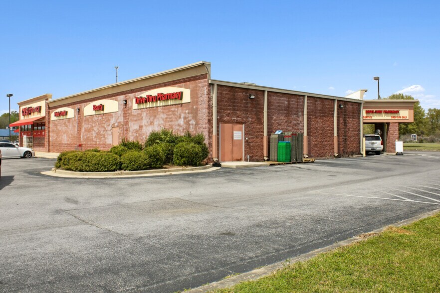 7021 Highway 614, Moss Point, MS à vendre - Photo du bâtiment - Image 3 de 7