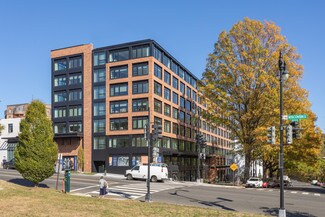 Plus de détails pour 2101 Wisconsin Ave NW, Washington, DC - Commerce de détail à louer