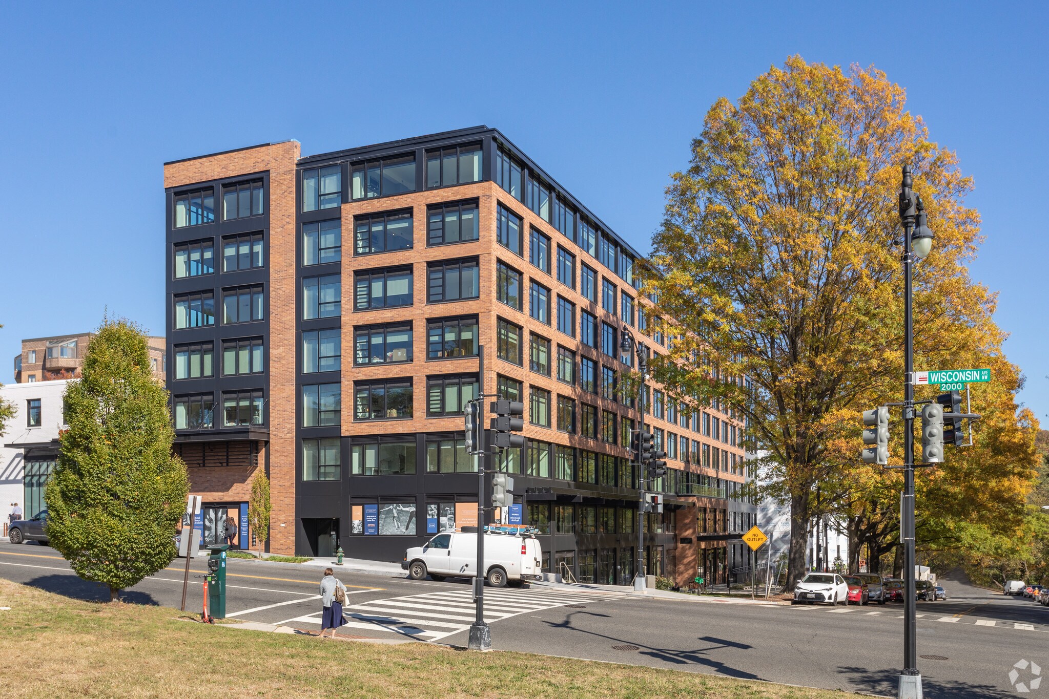 2101 Wisconsin Ave NW, Washington, DC for lease Primary Photo- Image 1 of 47