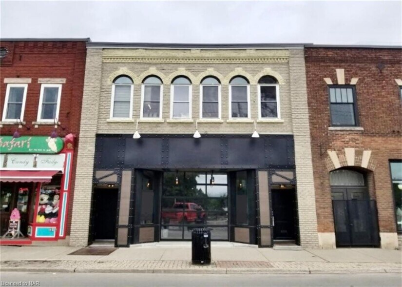 240 West, Port Colborne, ON à vendre - Photo principale - Image 1 de 1