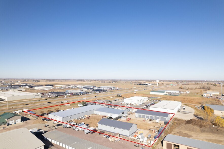 27080 Morton Ct, Tea, SD à vendre - Photo du bâtiment - Image 1 de 13