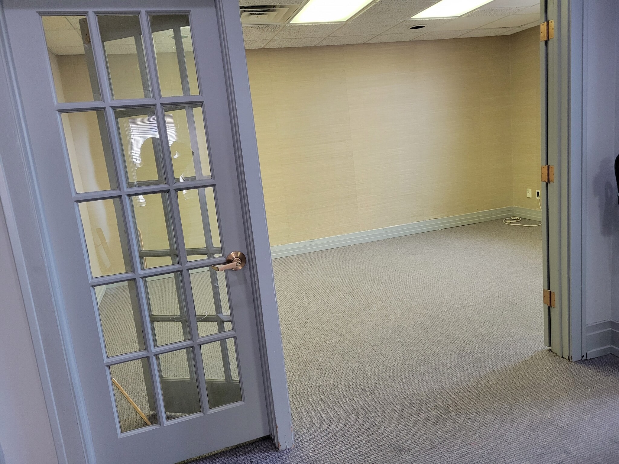 421 S 2nd St, Elkhart, IN for lease Interior Photo- Image 1 of 8