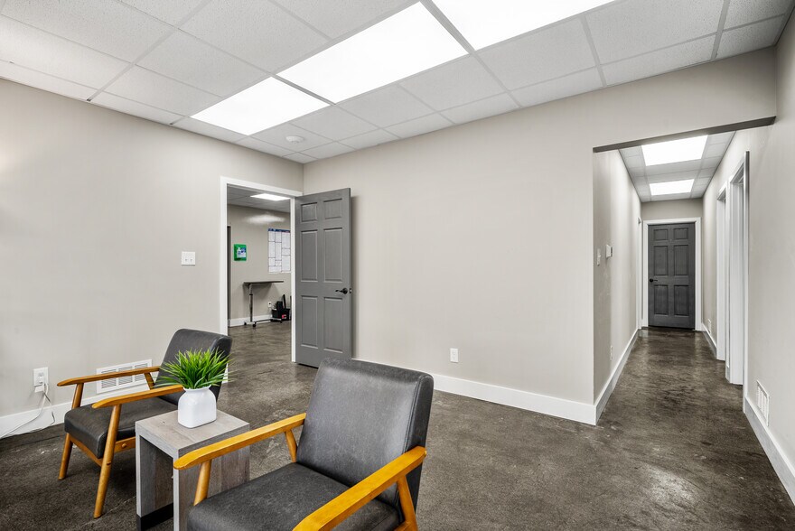 1505 Hollywood Rd, Knoxville, TN à louer - Photo du bâtiment - Image 3 de 23