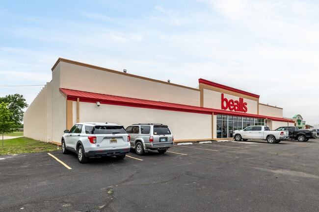 Plus de détails pour 1000 W Gentry Ave, Checotah, OK - Commerce de détail aux enchères