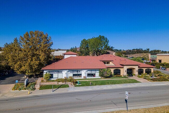 Plus de détails pour 28811 Canwood St, Agoura Hills, CA - Commerce de détail à louer