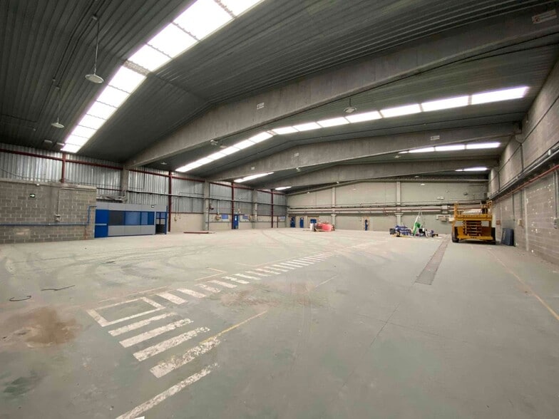 Industrial in Leganés, Madrid for lease - Building Photo - Image 3 of 8