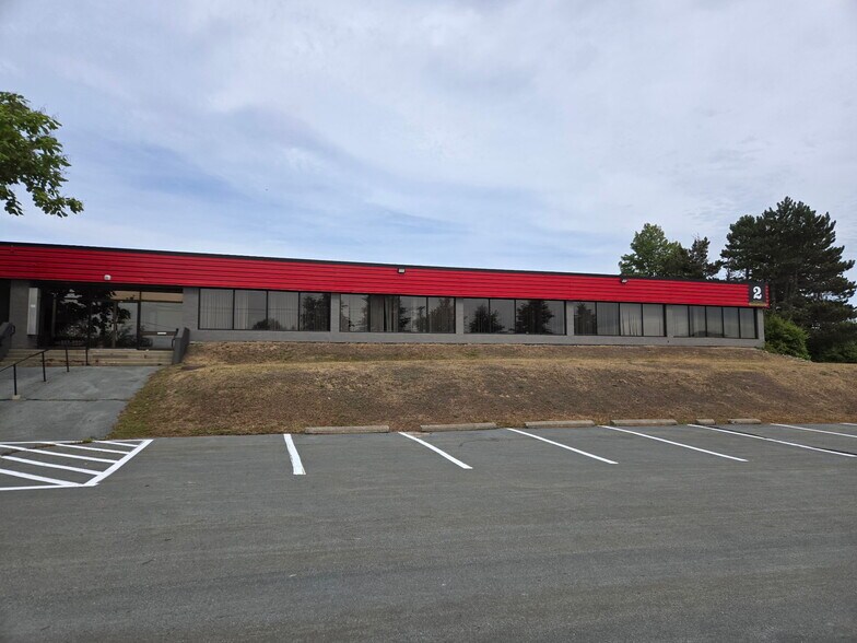 11 Akerley Blvd, Halifax, NS à louer - Photo du bâtiment - Image 3 de 10