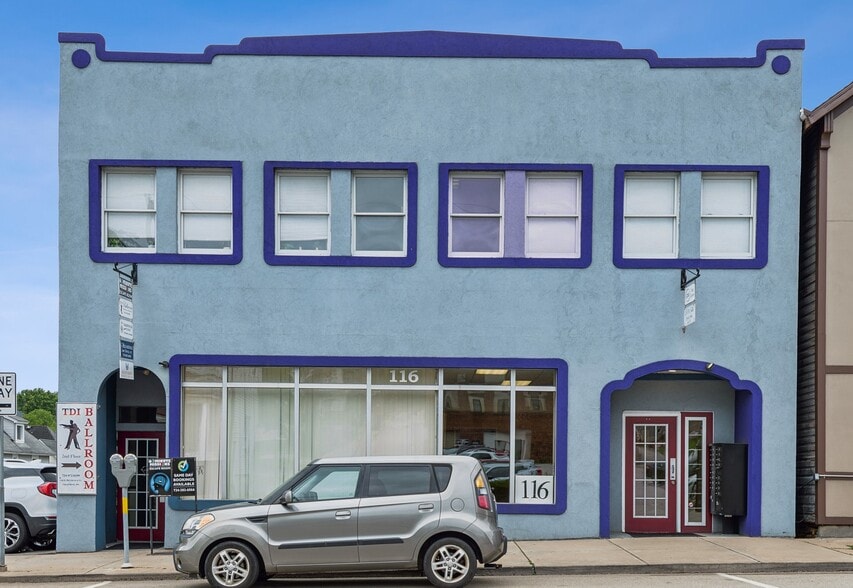 116 E Pittsburgh St, Greensburg, PA for lease - Building Photo - Image 1 of 20